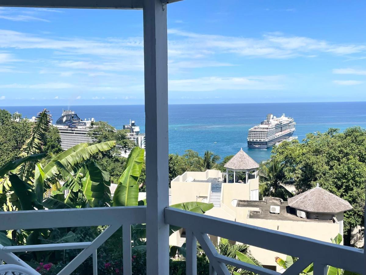 Hummingbird Retreat - Luxury Oceanview Apt, 7-Minute Walk To Beach Ocho Ríos Extérieur photo