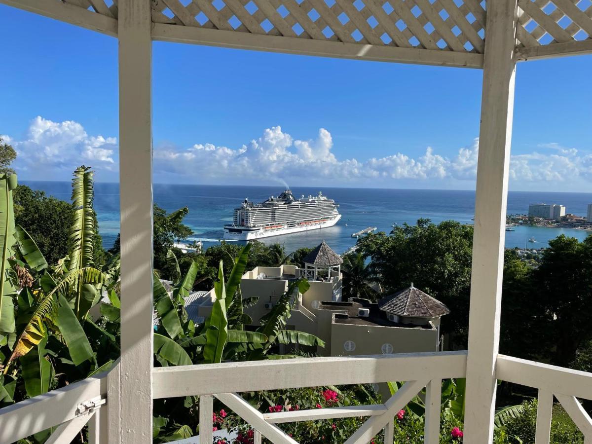 Hummingbird Retreat - Luxury Oceanview Apt, 7-Minute Walk To Beach Ocho Ríos Extérieur photo